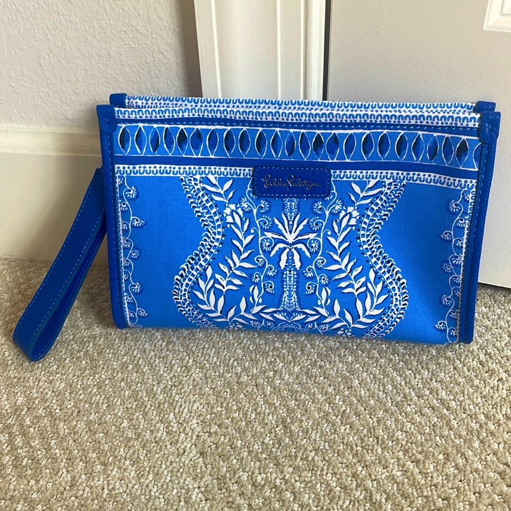 Lilly Pulitzer Blue and White Printed Wristlet Clutch